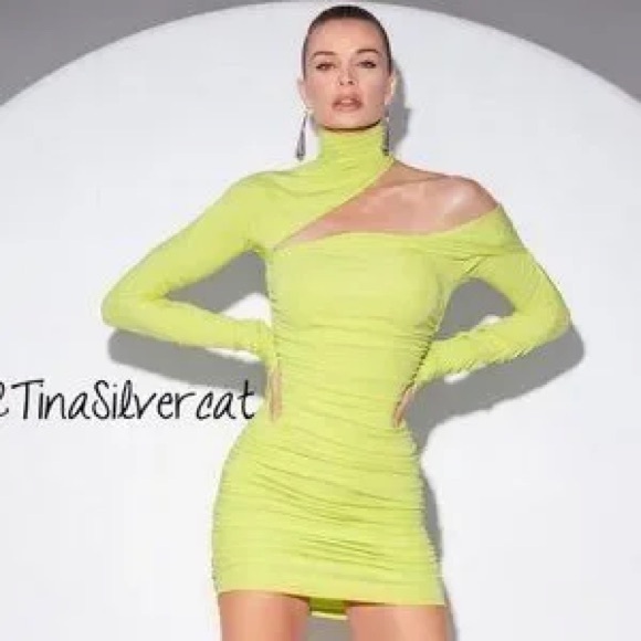 Mugler Off-Shoulder Green Dress - Picture 5 of 5